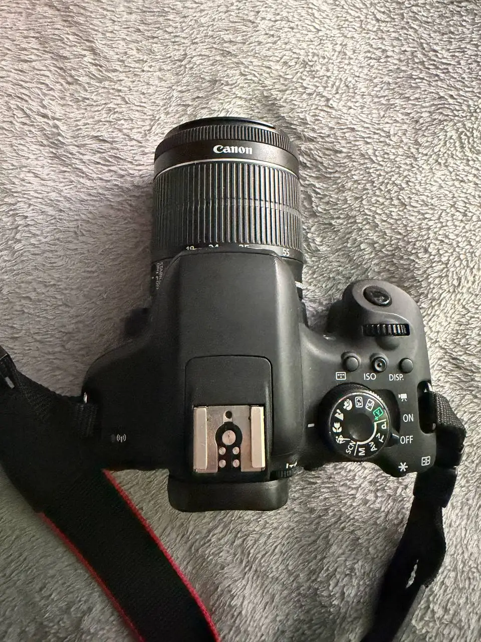 Зеркальный фотоаппарат CANON EOS 750D с объективом 18-55 mm - Фототехника (Электроника) в Красногорск