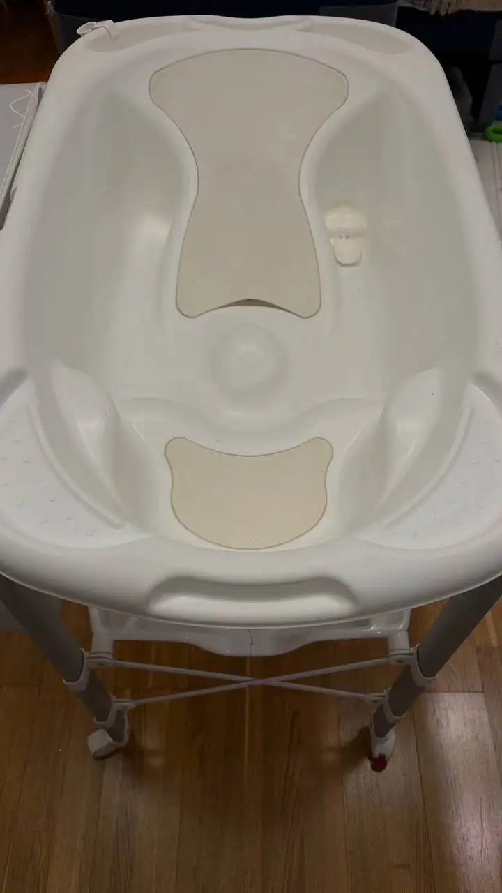 Пеленальный стол с ванночкой CAM 2 в 1 - Пеленальные столы (Товары для детей) в Красногорск