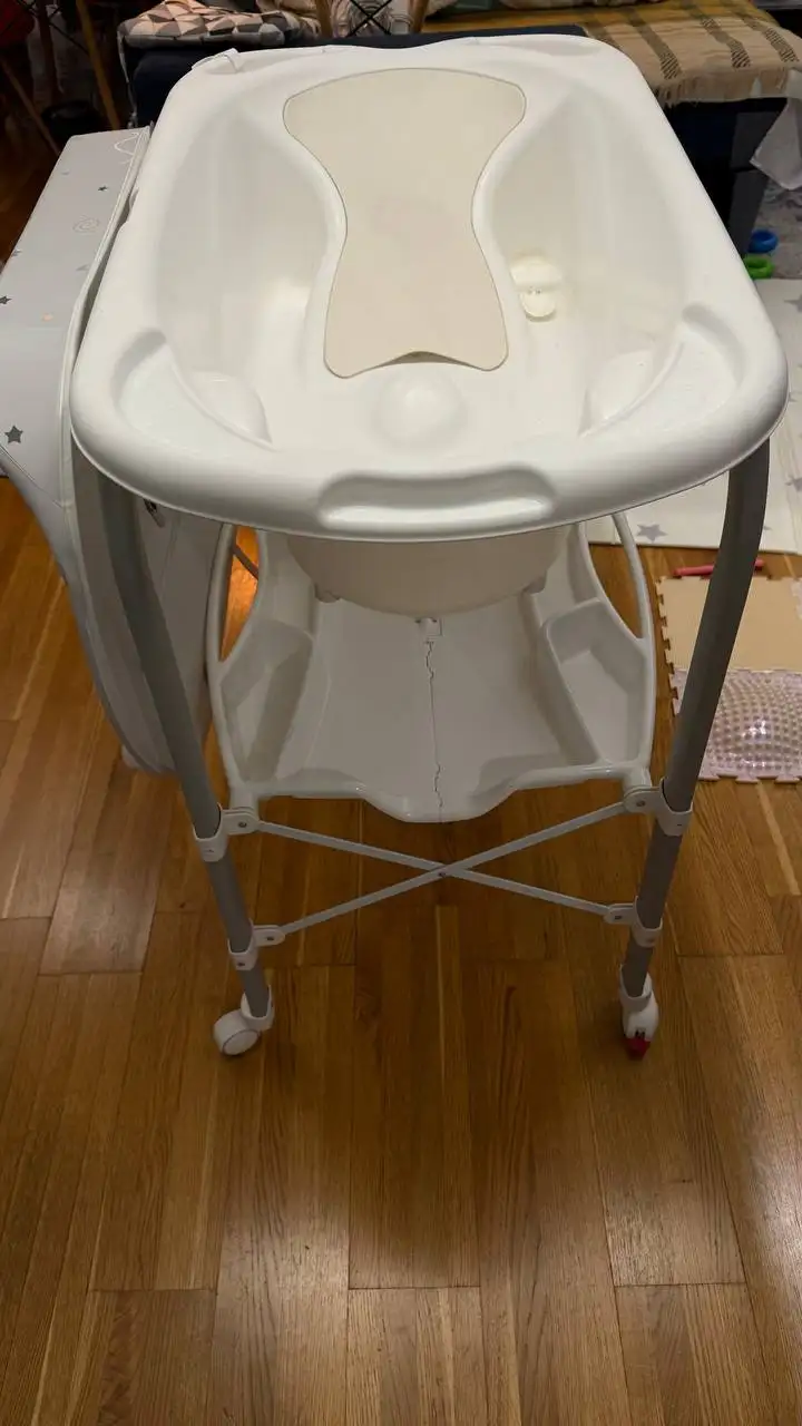 Пеленальный стол с ванночкой CAM 2 в 1 - Пеленальные столы (Товары для детей) в Красногорск