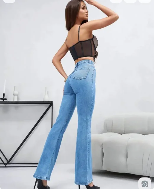 Джинсы женские новые клёш от колена - Украшения в Красногорск