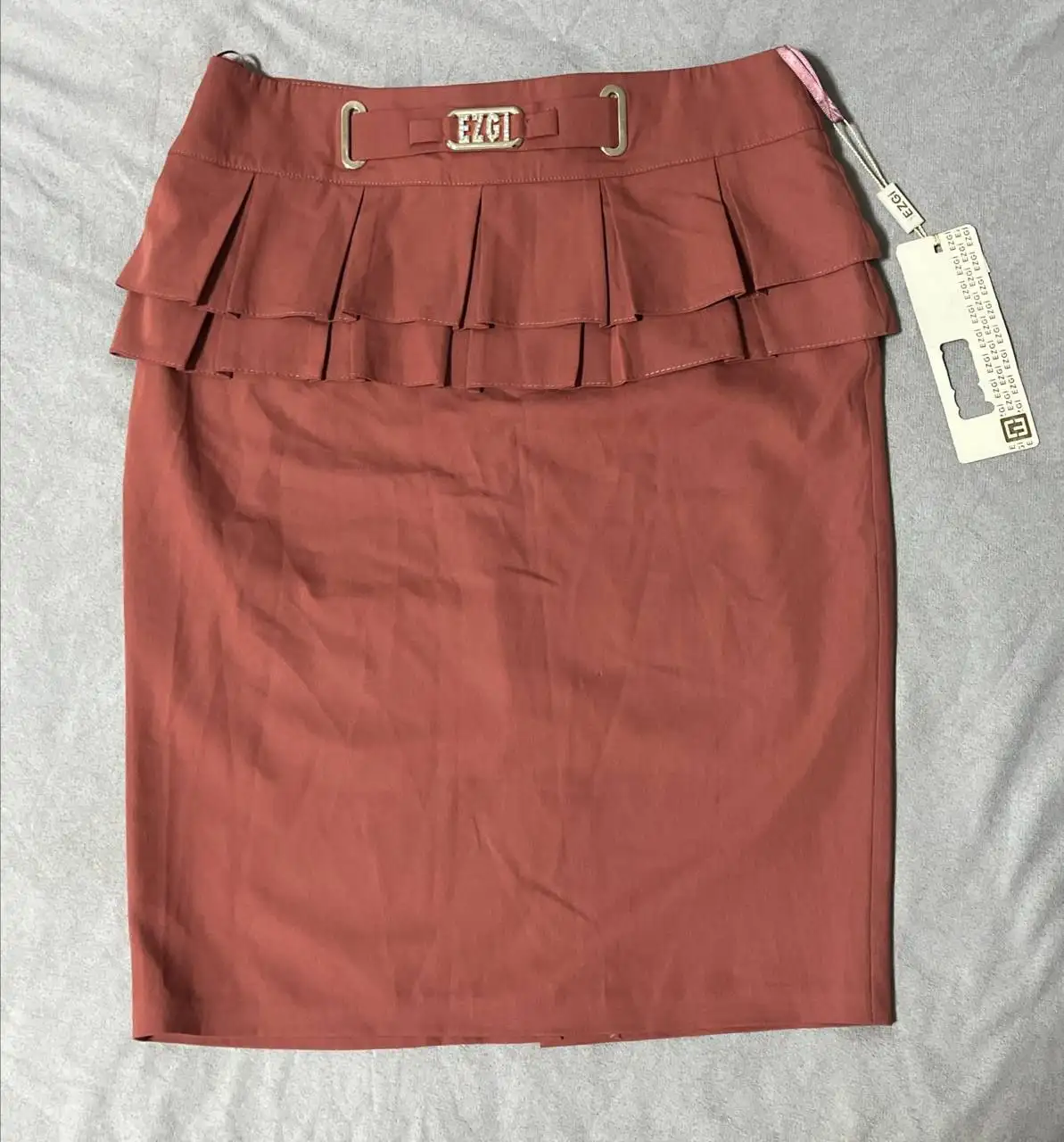 Юбка бренда Ezgi и вещи размера 42-44 - Женская одежда (Одежда) в Красногорск