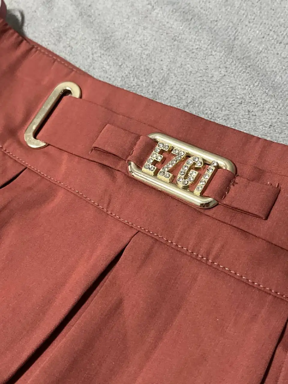 Юбка бренда Ezgi и вещи размера 42-44 - Женская одежда (Одежда) в Красногорск