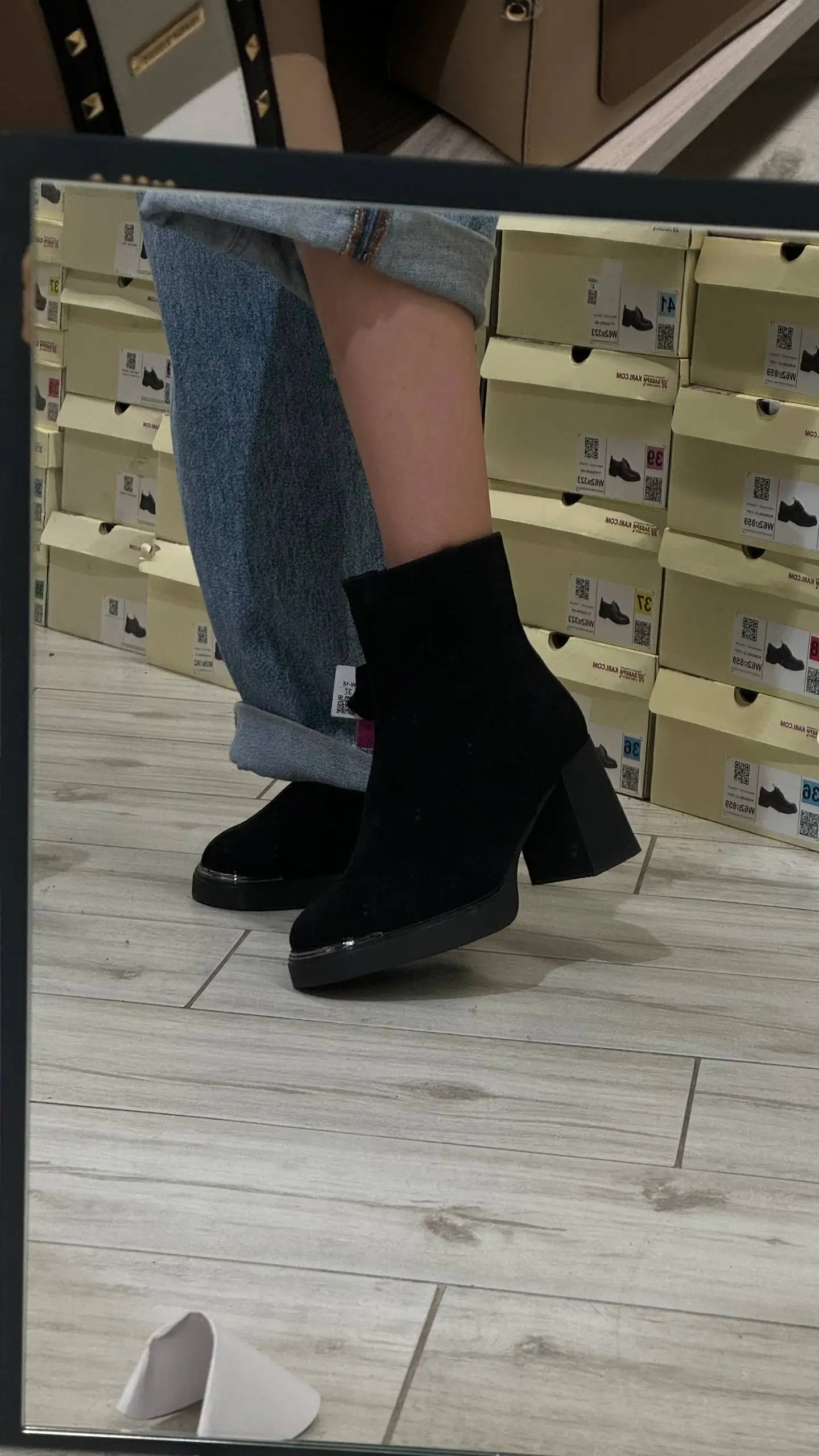 Сапожки на весну 37 размер - Обувь (Одежда) в Красногорск