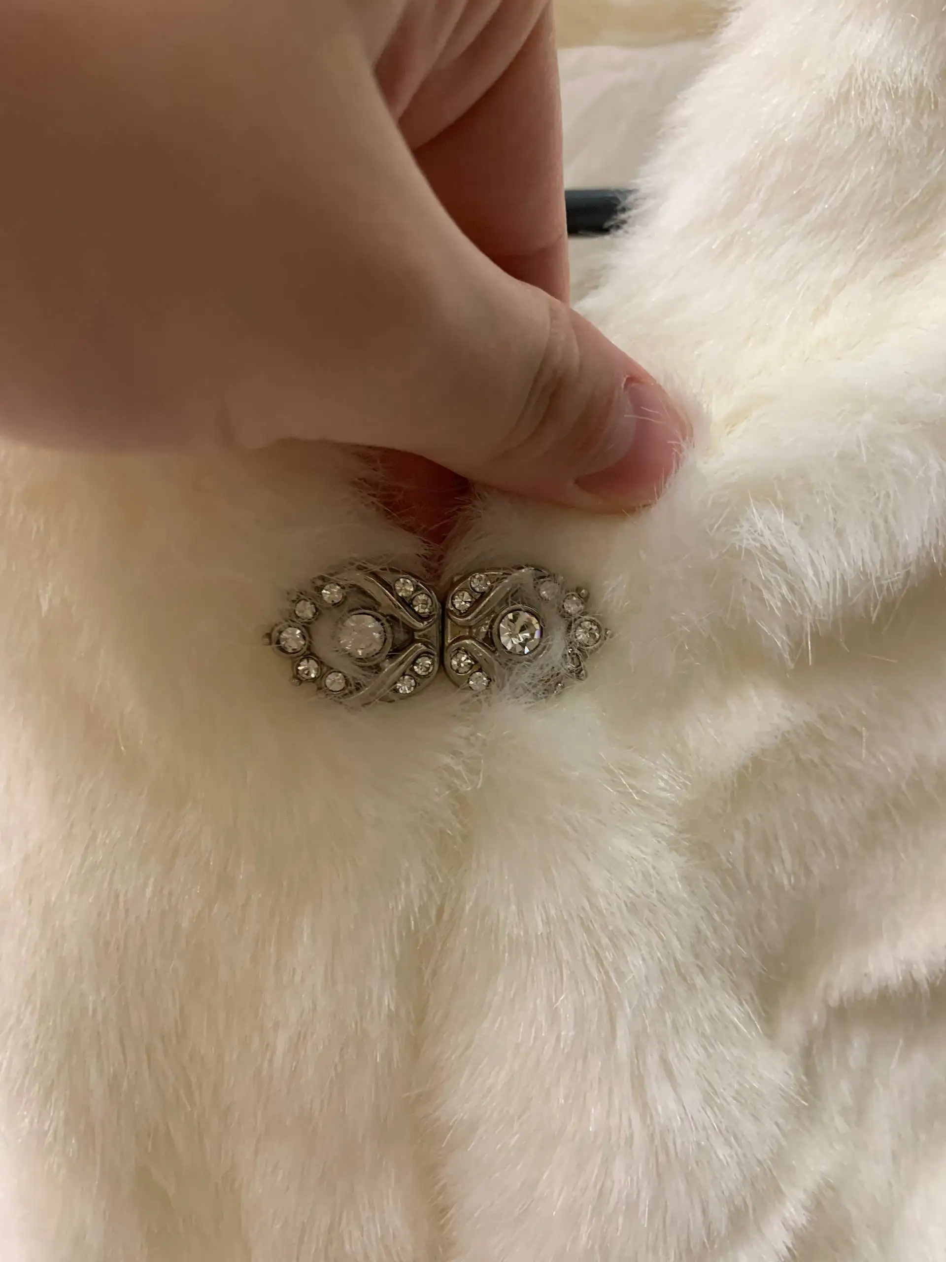 Белая короткая шубка размер 42-44 - Верхняя одежда (Одежда) в Красногорск