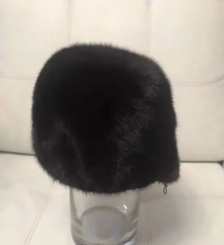 Норковая шапка в современном стиле - Толстовки в Красногорск