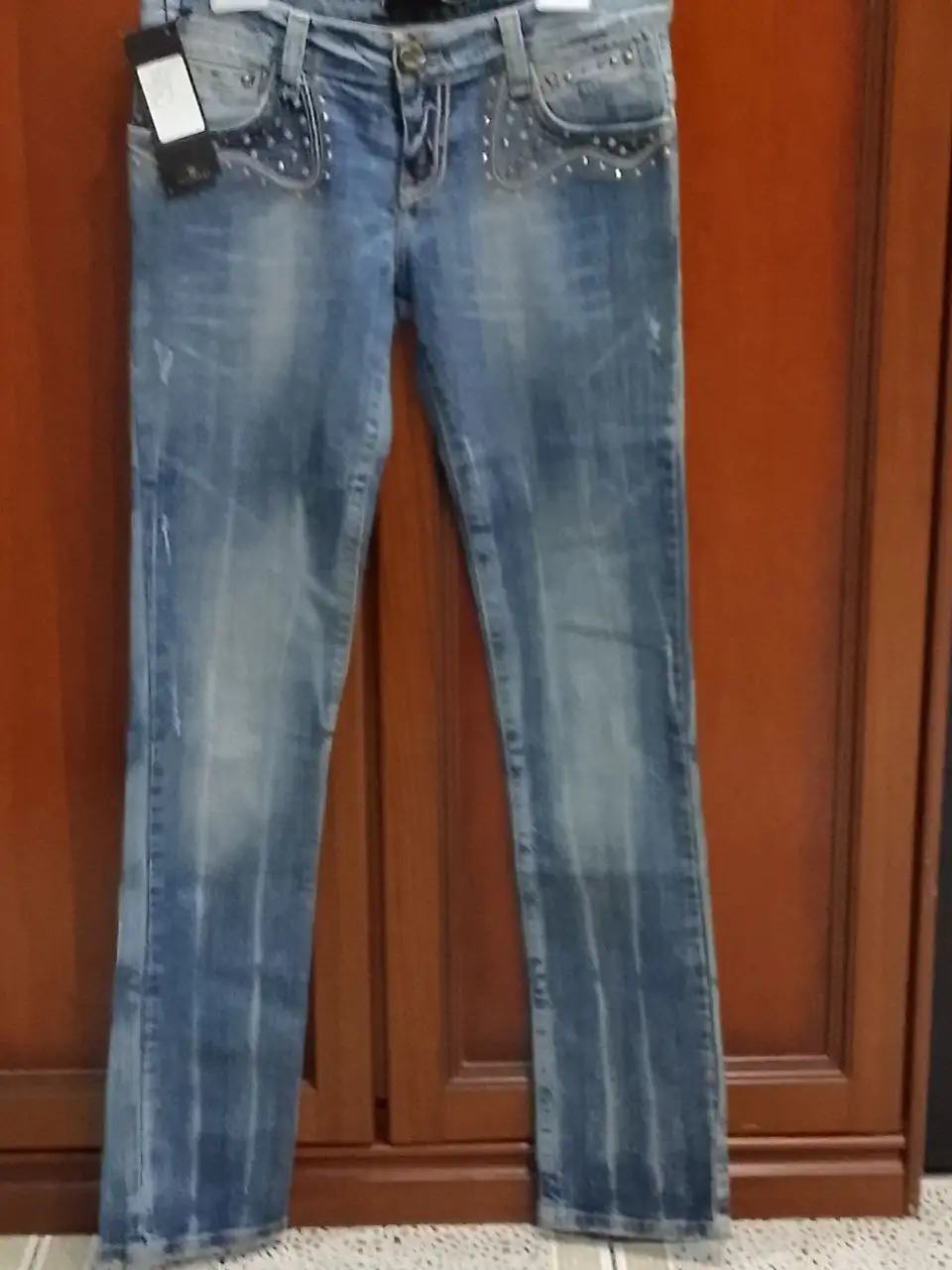 Продажа новых вещей по символической цене - Барахолка в Красногорск