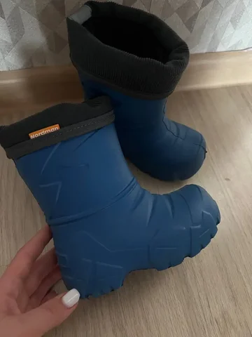 Резиновые сапоги 22-23 размера - Обувь в Красногорск