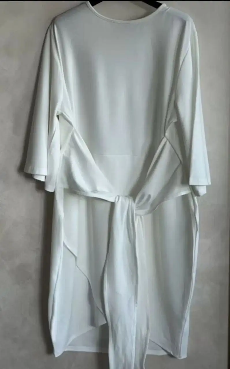 Оригинальное платье Boohoo р.54 белое - Платья (Одежда) в Красногорск