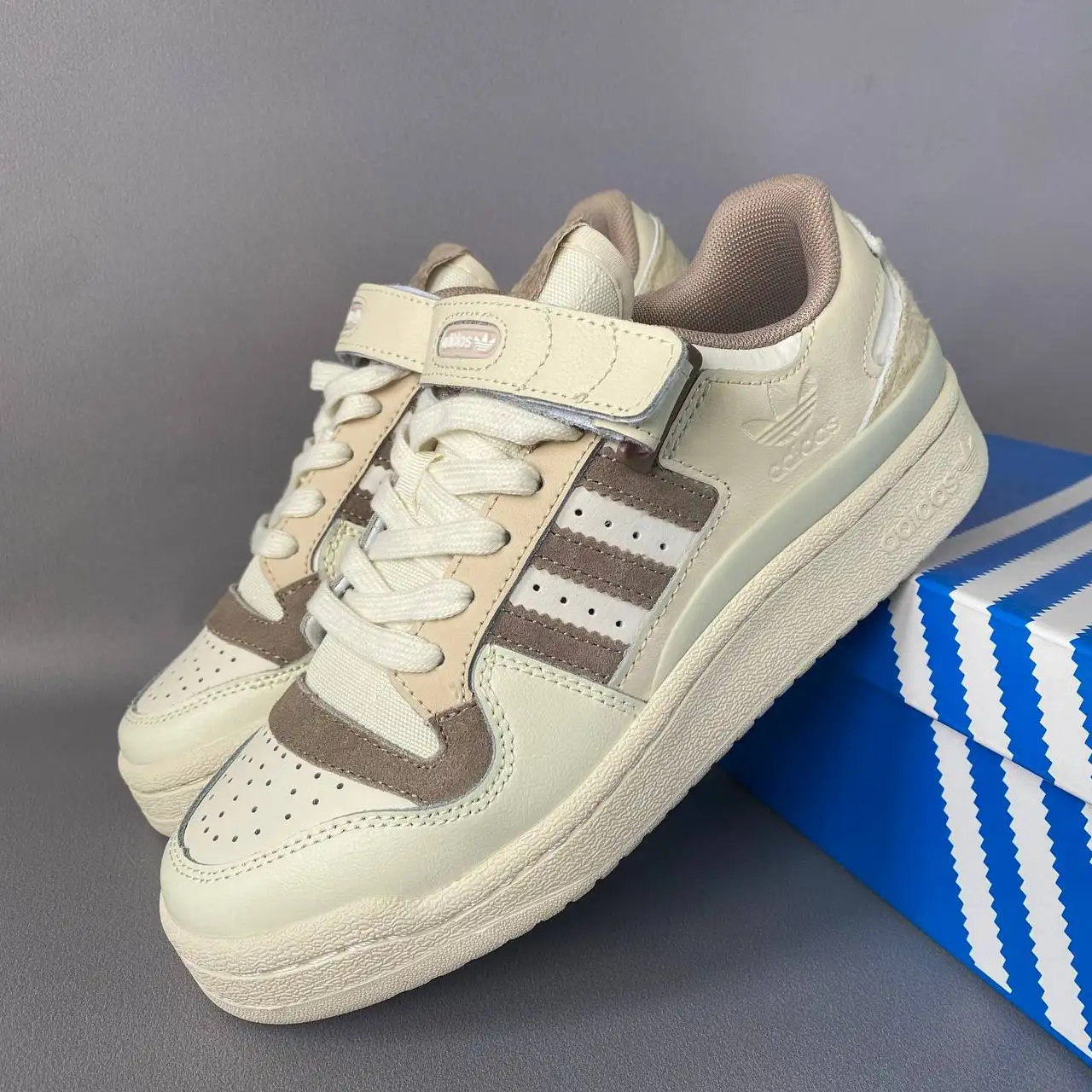 Кроссовки женские Adidas Forum, размер 39 (маломерят) - Обувь (Одежда) в Нахабино