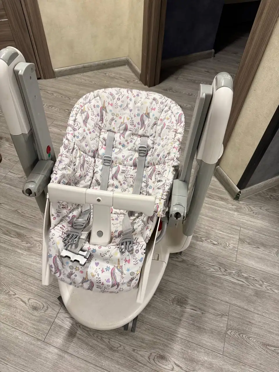 Стульчик для кормления Tatamia - Детская мебель (Товары для детей) в Красногорск