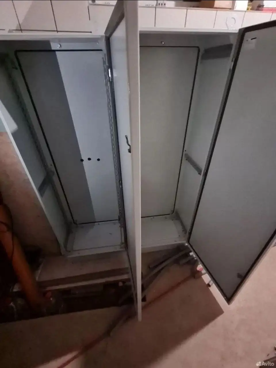 Электрощитовой металлический напольный шкаф IEK ЩМП-16.8.4-0 74 - Электрооборудование (Электроника) в Красногорск