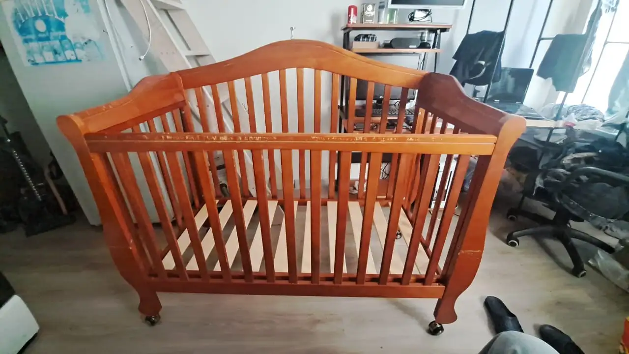 Детская кроватка с матрасом - Детская мебель (Товары для детей) в Красногорск