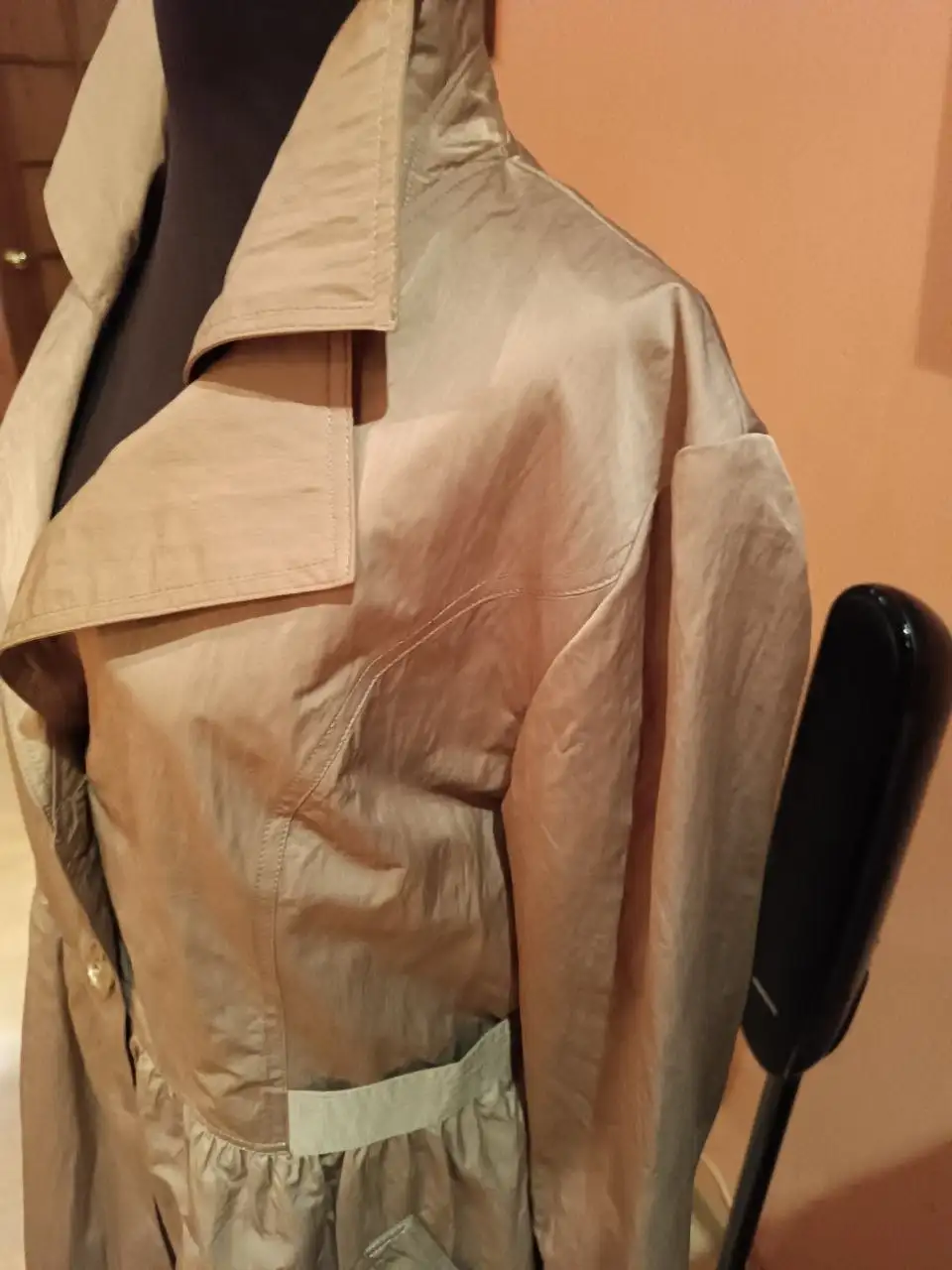 Плащ на подкладе темный беж 48-50 размер - Верхняя одежда (Одежда) в Красногорск