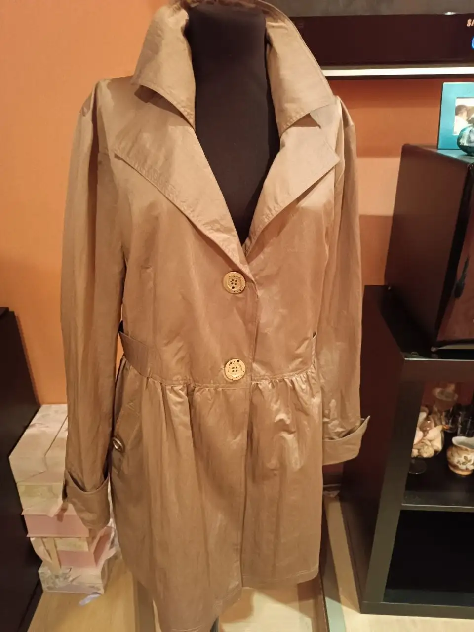Плащ на подкладе темный беж 48-50 размер - Верхняя одежда (Одежда) в Красногорск