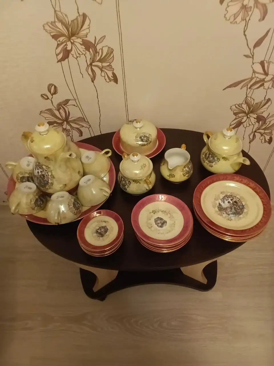 Сервиз Мадонна - Посуда (Барахолка) в Красногорск