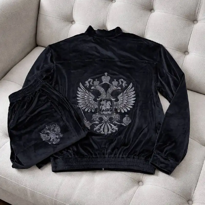 Спортивный костюм велюровый - Спортивная одежда (Одежда) в Красногорск