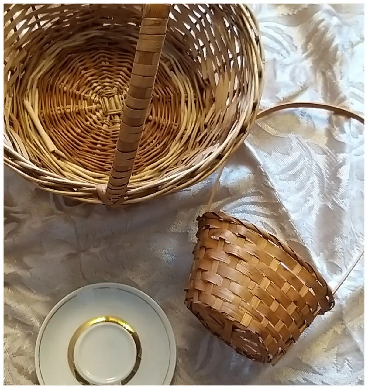 Плетёные корзинки - Барахолка в Красногорск