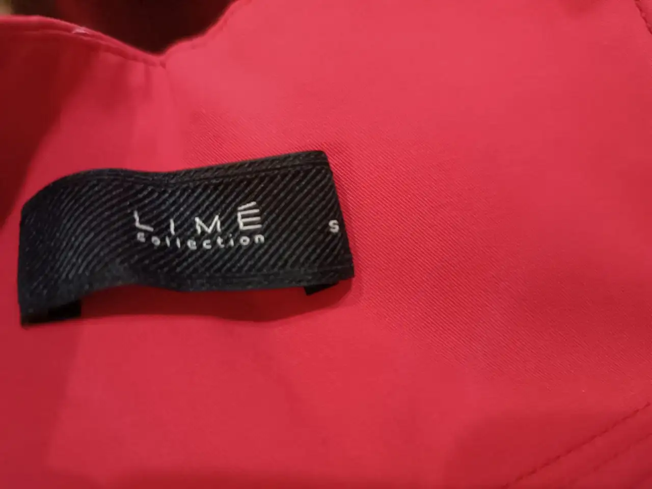 Стильные плотные брюки с высокой посадкой размер S - Одежда в Красногорск