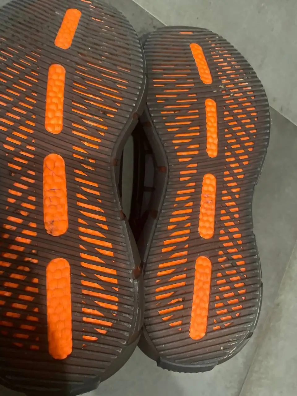 Новые женские кроссовки 38 размера - Обувь (Одежда) в Красногорск