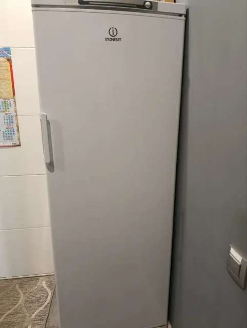 Продажа морозильной камеры Индезит - Для дома и дачи в Красногорск