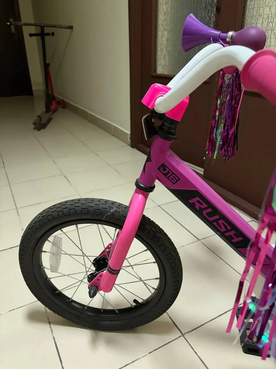 Продам детский велосипед для девочки 4-6 лет - Велосипеды (Товары для детей) в Красногорск