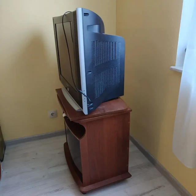 Тумба с телевизором 4К - Посуда и кухонная утварь в Красногорск