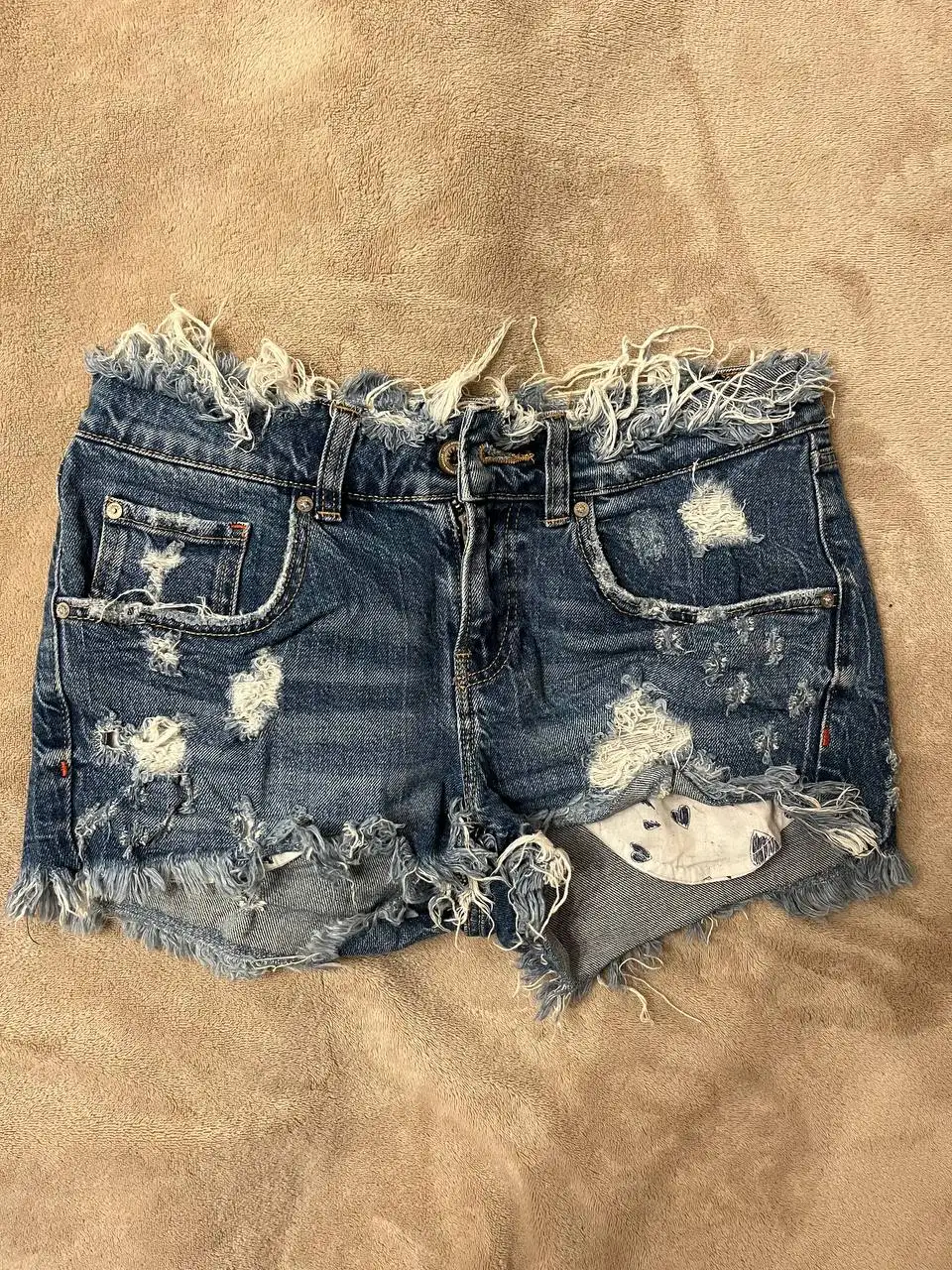 Продажа одежды и аксессуаров: куртки, топ, шорты, сумка, кошелек, лодочки - Женская одежда (Одежда) в Красногорск