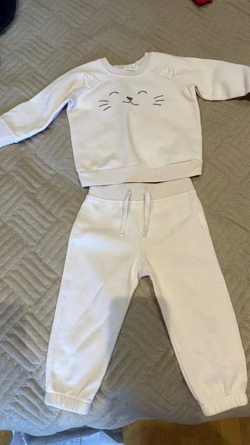 Костюм для девочки на флисе 18-24 р - Конструкторы в Красногорск