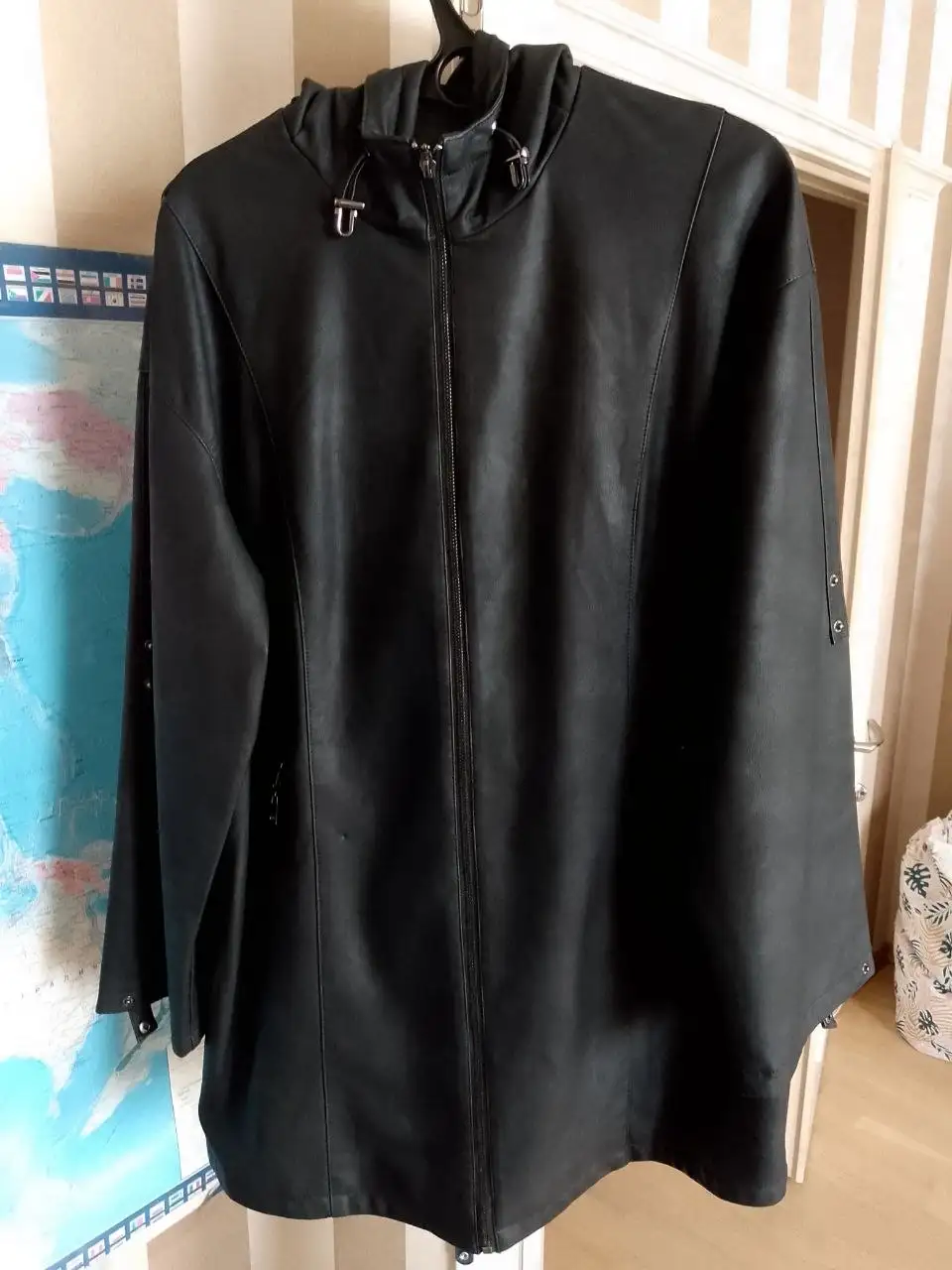 Продажа женской демисезонной куртки из экокожи - Верхняя одежда (Одежда) в Красногорск