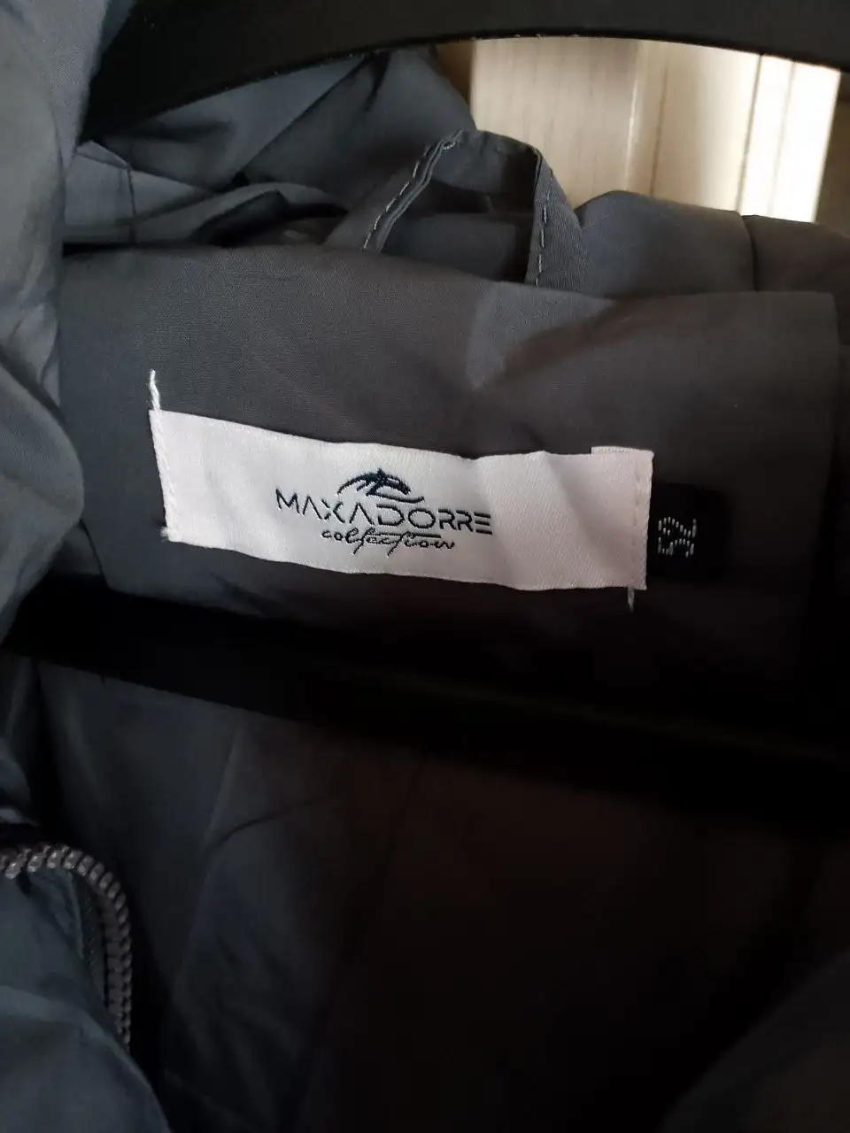 Продажа женской зимней куртки - Верхняя одежда (Одежда) в Красногорск