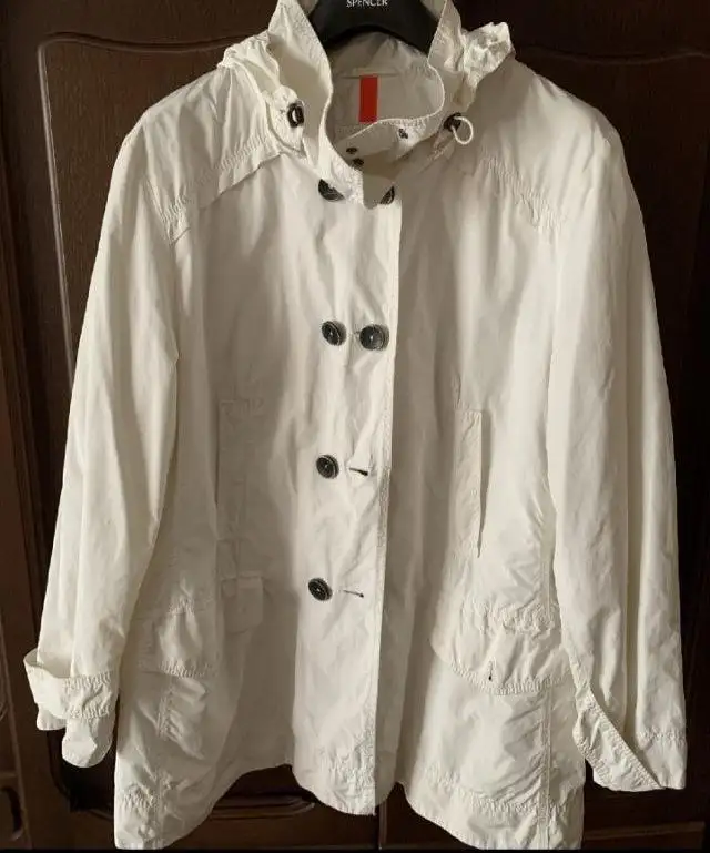 Оригинальный непродуваемый плащ Betty Barclay - Плащи (Одежда) в Красногорск