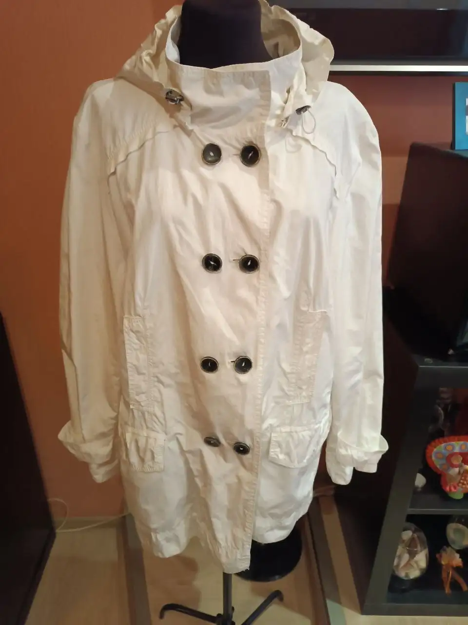 Оригинальный непродуваемый плащ Betty Barclay - Плащи (Одежда) в Красногорск
