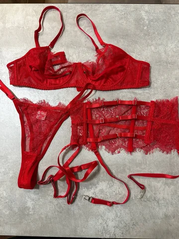 Новый комплект одежды размер М - Плащи в Красногорск