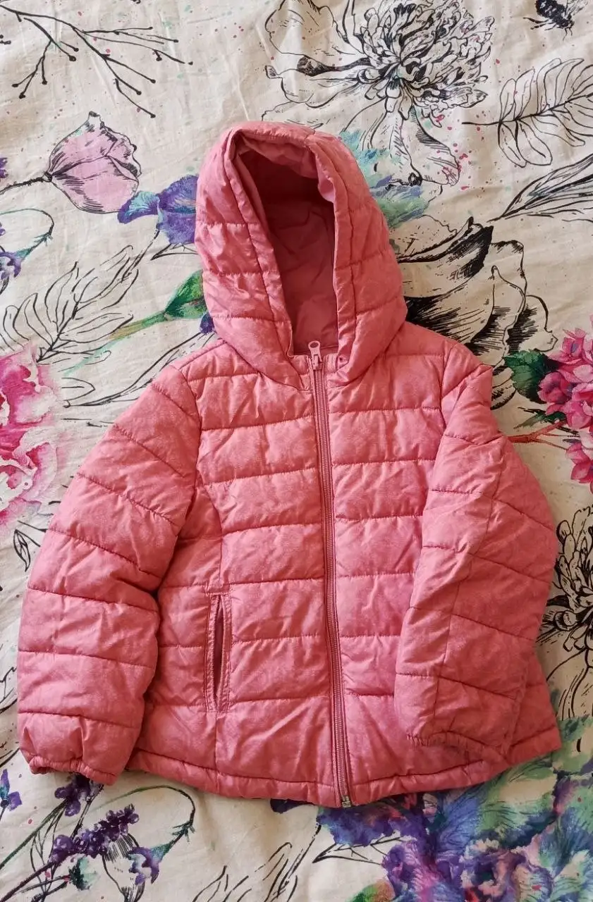 Демисезонная куртка Benetton для девочек 4-5 лет - Детская одежда (Одежда) в Красногорск