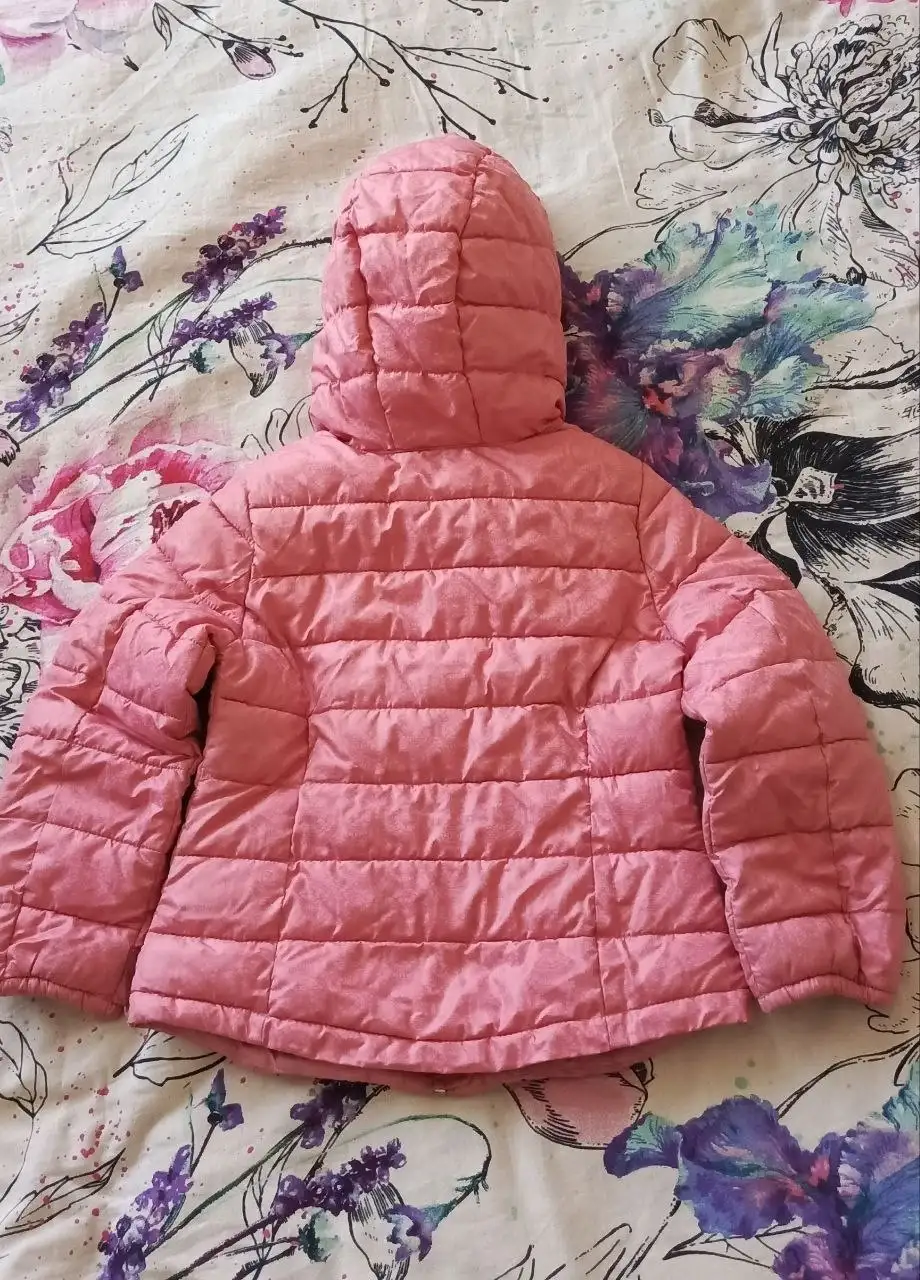 Демисезонная куртка Benetton для девочек 4-5 лет - Детская одежда (Одежда) в Красногорск