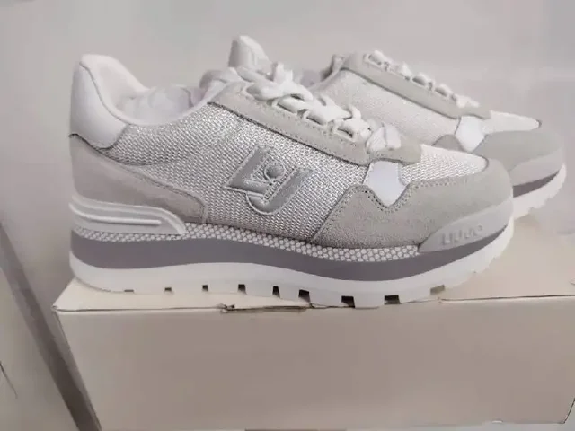 Кроссовки LIU JO новые 39 размера - Юбки в Красногорск