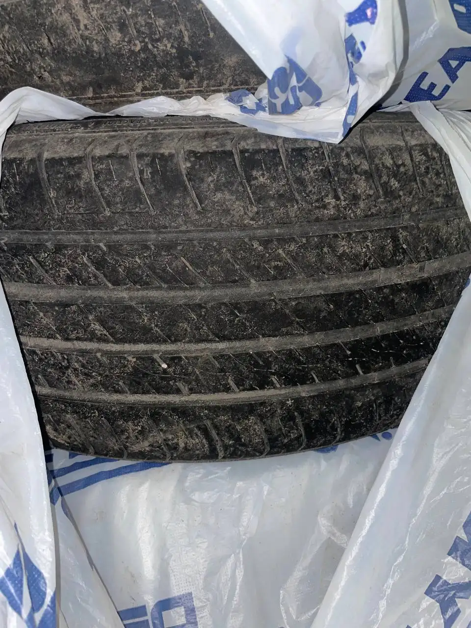 Шины 225/40 R18 и 235/40 R18 - Шины и диски (Авто) в Красногорск