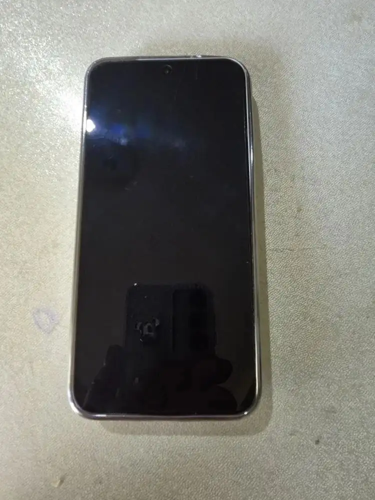 Продаю honor 400 12/256 - Смартфоны и телефоны (Электроника) в Москва