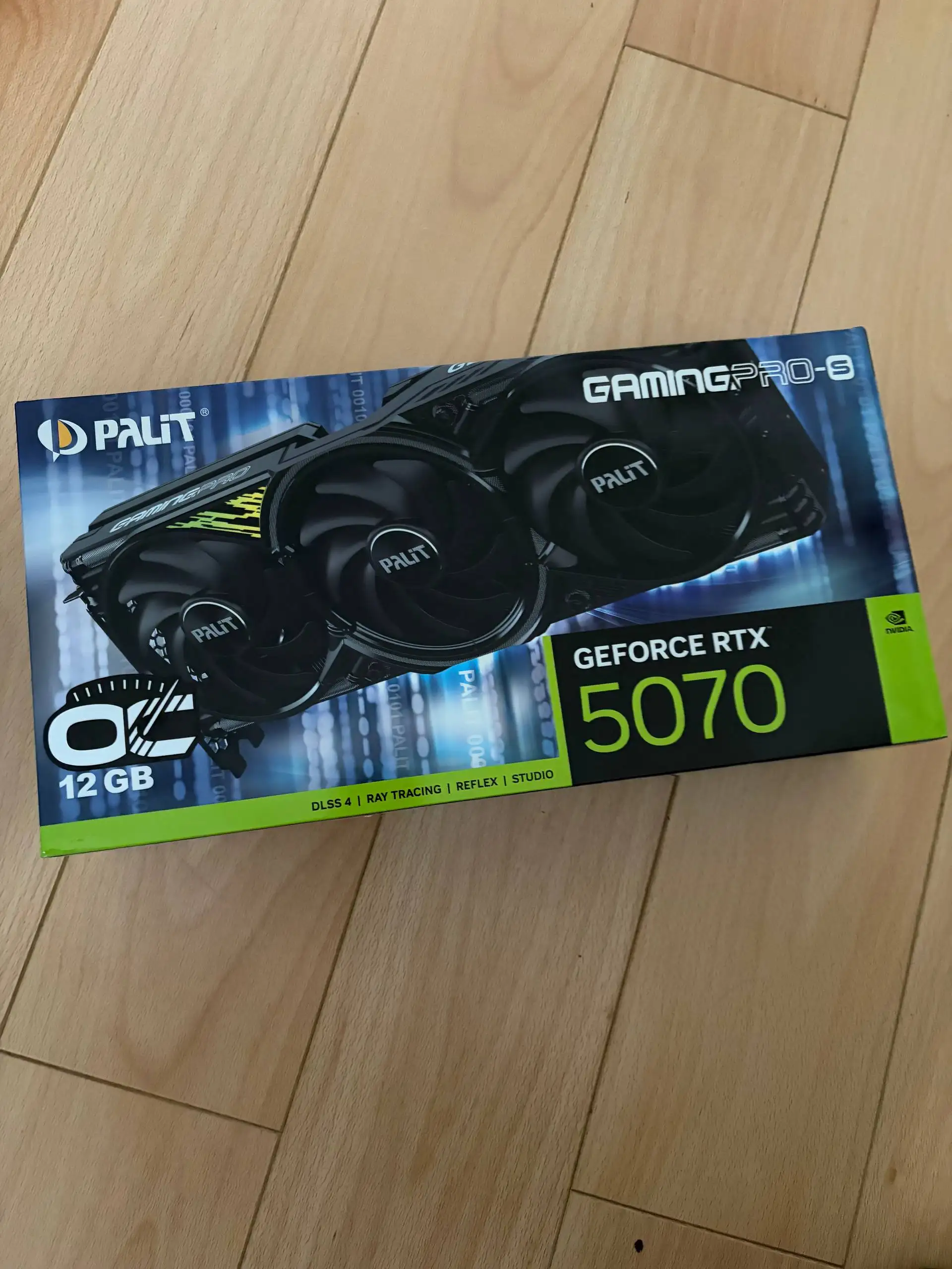 Новая видеокарта Palit RTX 5070 Gaming Pro S 12GB - Видеокарты (Электроника) в Красногорск