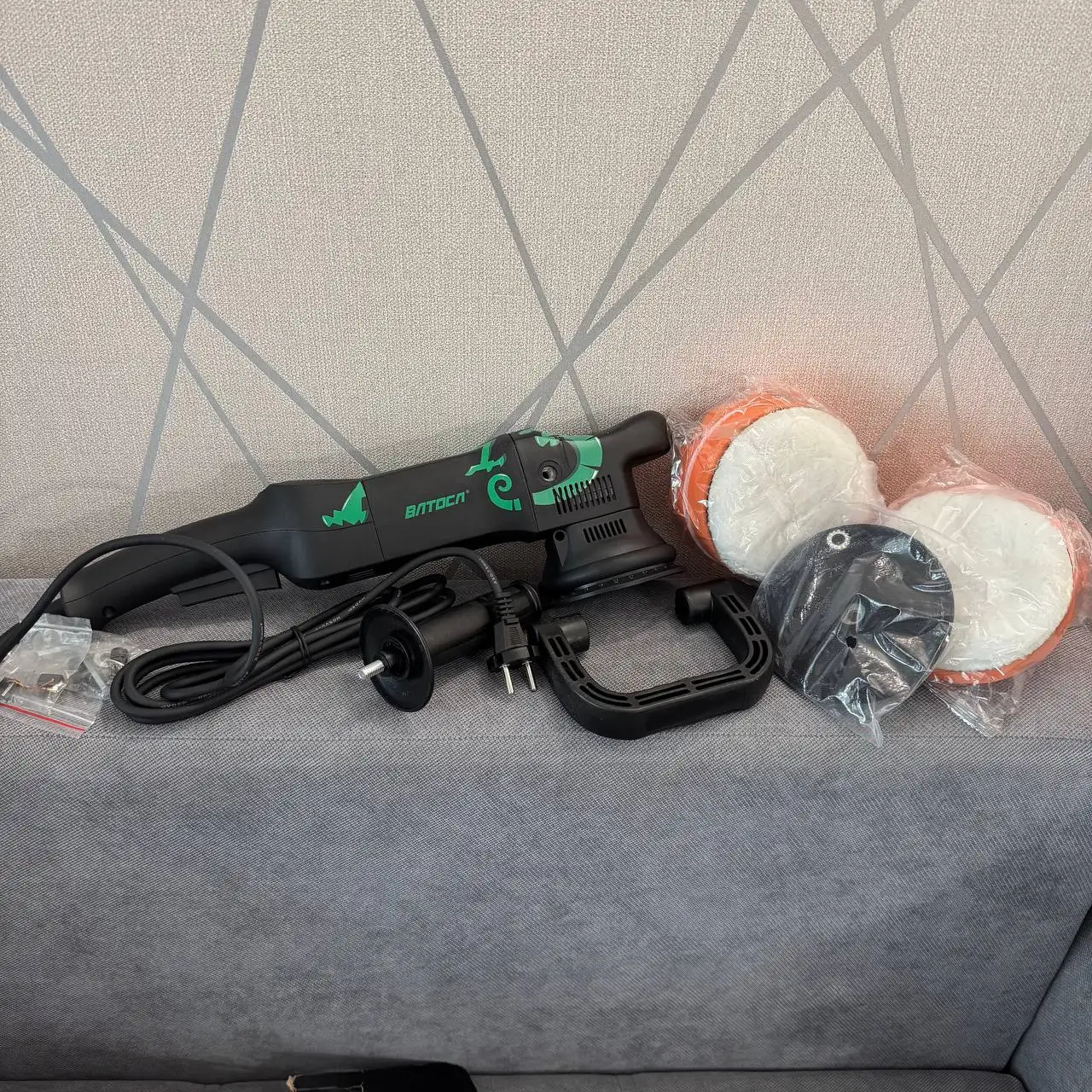 Машинка для полировки авто Batoca B02PO24 700W - Инструменты (Авто) в Красногорск