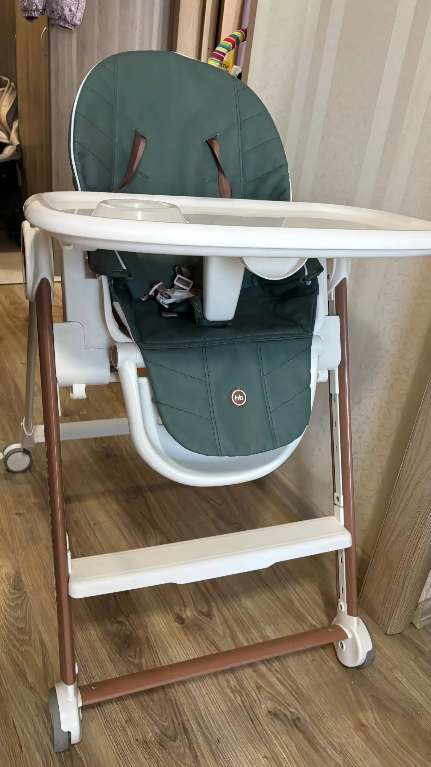 Детский стульчик для кормления Happy Baby Berny V2 - Стульчики для кормления (Товары для детей) в Красногорск