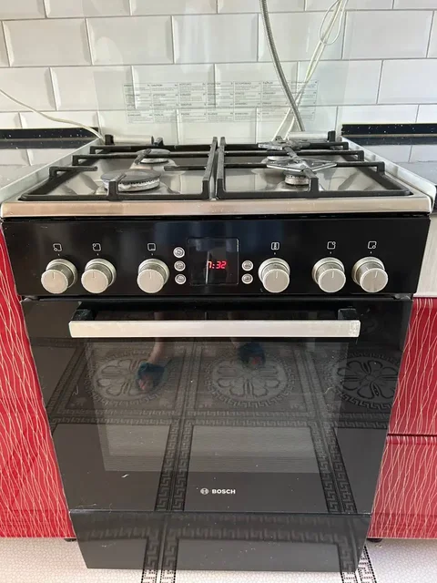 Продажа плиты BOSCH и кухонного гарнитура - Для дома и дачи в Козино