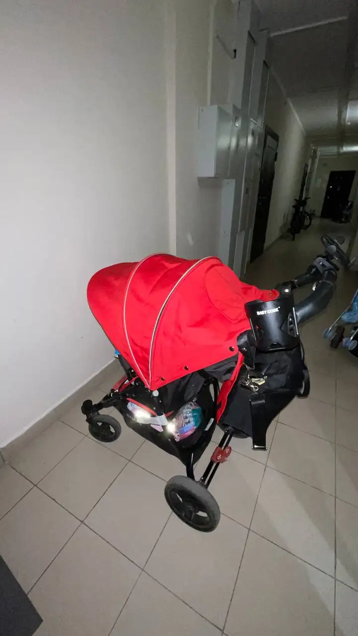 Продам коляску прогулочную Valco Baby Snap 4 - Коляски (Товары для детей) в Красногорск