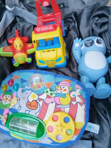 Продажа 4 игрушек - частное объявление в Красногорск