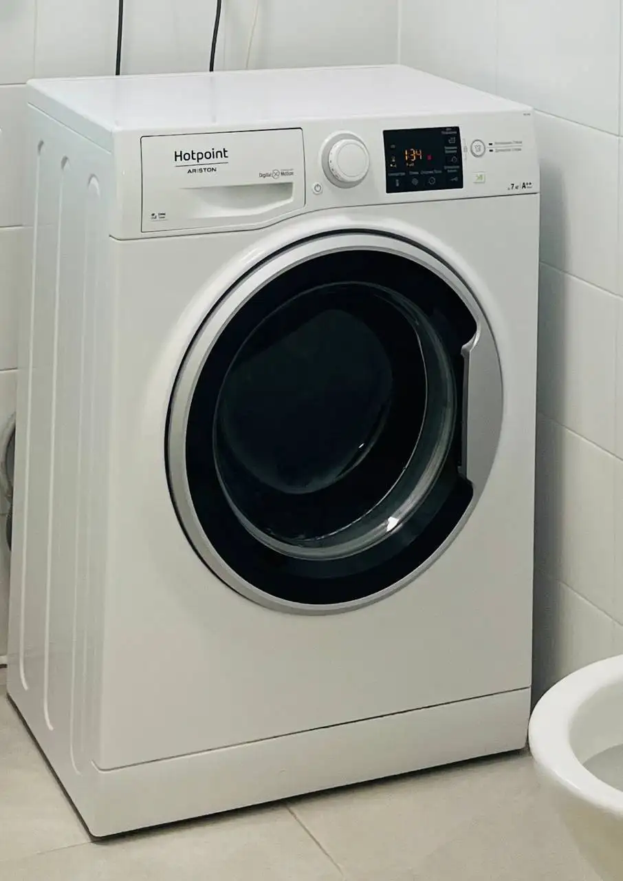 Стиральная машина Hotpoint-Ariston RST 7029 S, неисправен подшипник - Стиральные и посудомоечные машины (Электроника) в Красногорск
