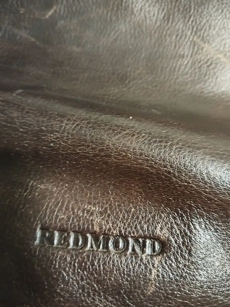 Дорогой кожаный портфель Redmond по цене тряпичного рюкзака - Барахолка в Красногорск