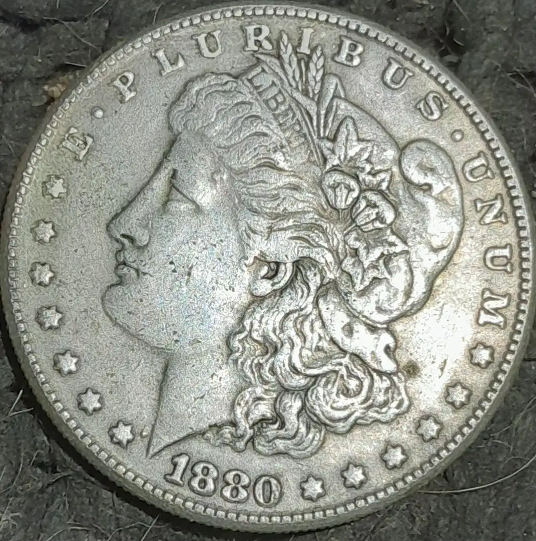 Продам серебряную монету 1 доллар США 1880 года - Коллекционирование (Хобби и отдых) в Москва