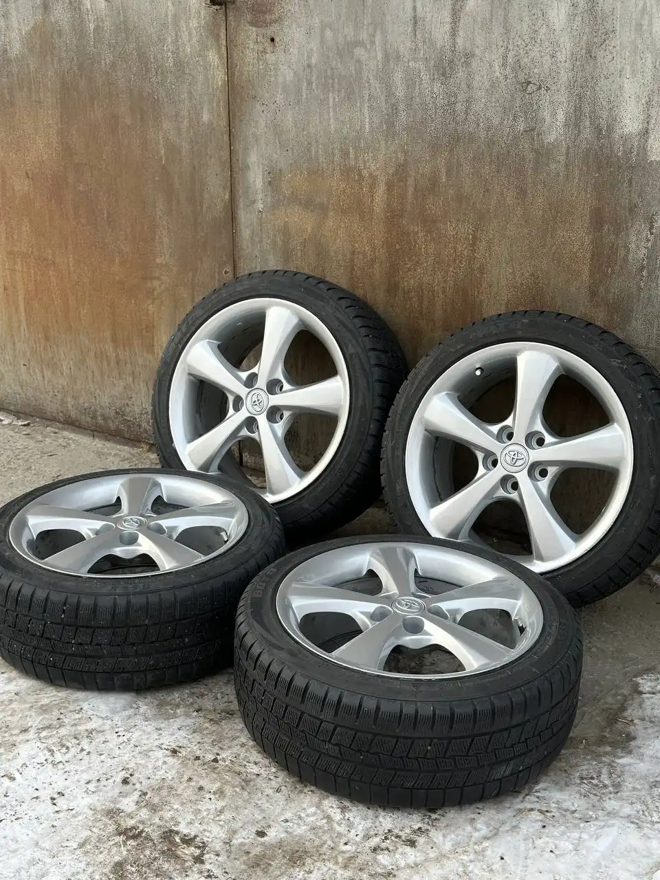 Диски MARK X R18 5x114.3 с зимней резиной - Диски и шины (Запчасти) в Иркутск