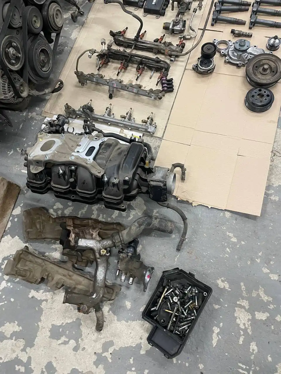 Двигатель 1UR-FSE в полном разборе - Двигатели (Запчасти) в Иркутск
