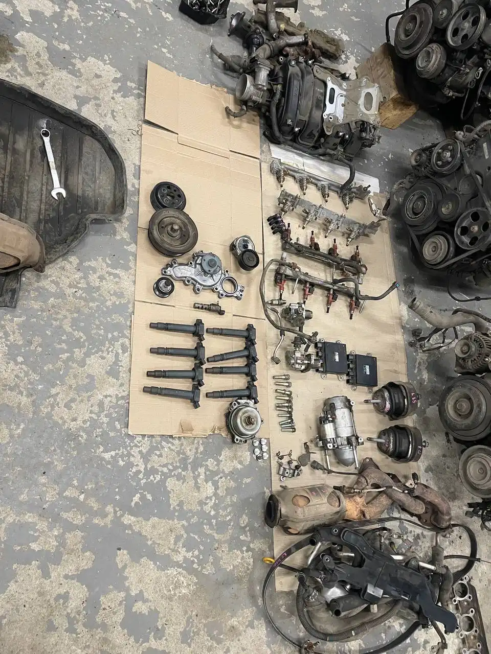 Двигатель 1UR-FSE в полном разборе - Двигатели (Запчасти) в Иркутск